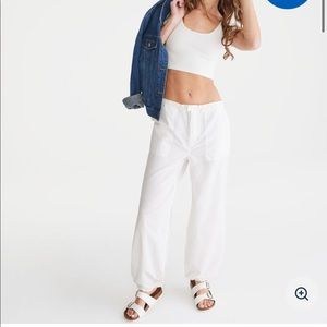 WHITE PARACHUTE PANTS